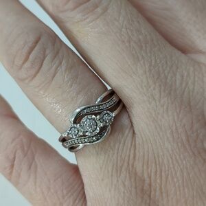 Sterling Silver Ring with Genuine Diamonds